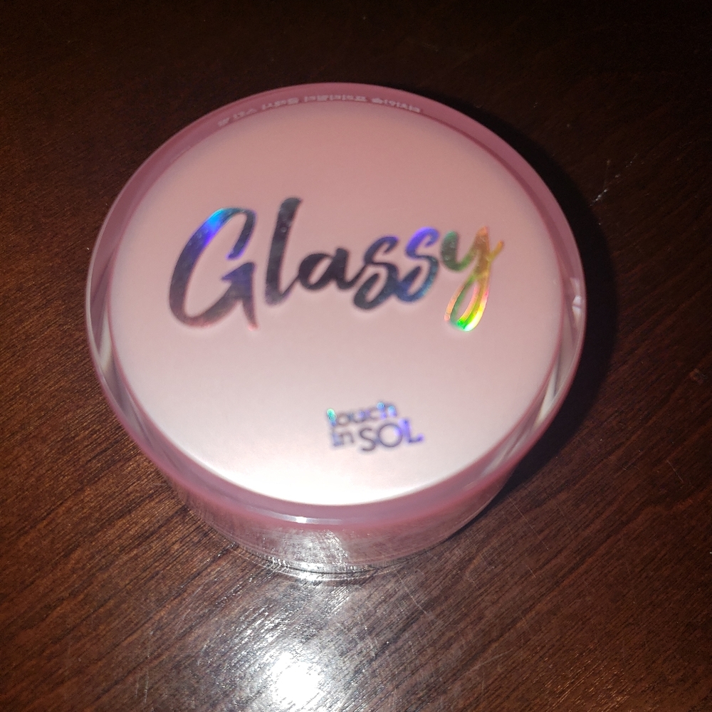 GLASSY SKIN BALM